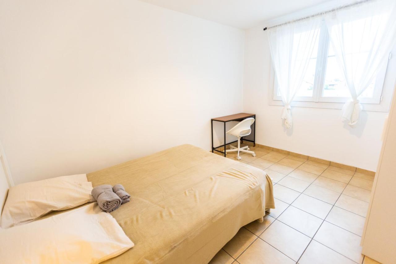 Superbe T4 Renove Spacieux Avec Stationnement Libre Et Gratuit Apartment Marseille Exterior photo