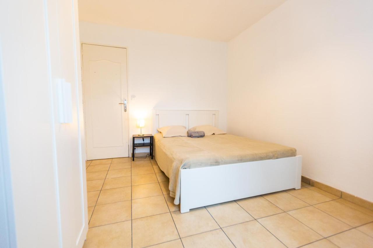 Superbe T4 Renove Spacieux Avec Stationnement Libre Et Gratuit Apartment Marseille Exterior photo