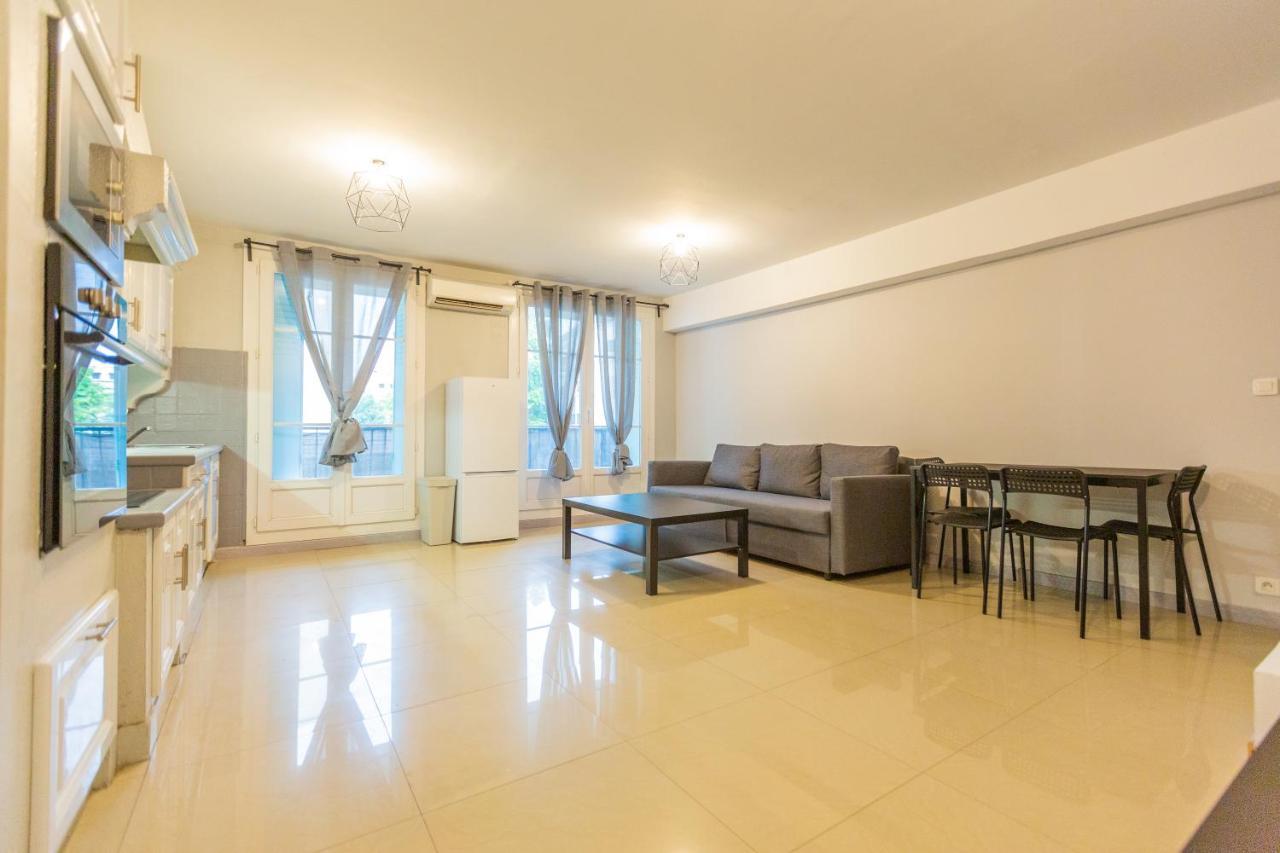 Superbe T4 Renove Spacieux Avec Stationnement Libre Et Gratuit Apartment Marseille Exterior photo